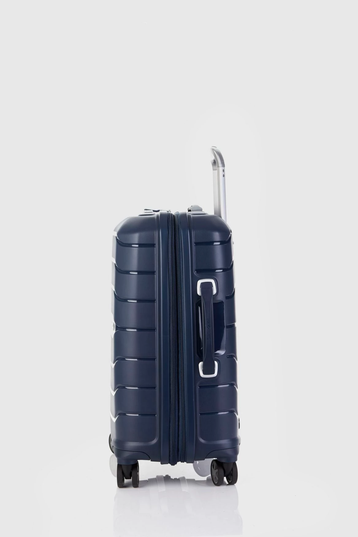 Samsonite Oc2lite 55cm Suitcase 2 Samsonite Oc2lite 55cm Suitcase - Image 2