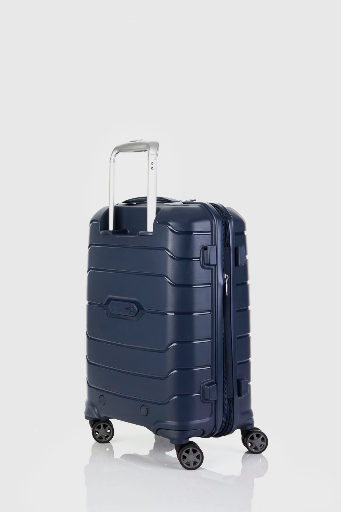 Samsonite Oc2lite 55cm Suitcase 8 Samsonite Oc2lite 55cm Suitcase - Image 8