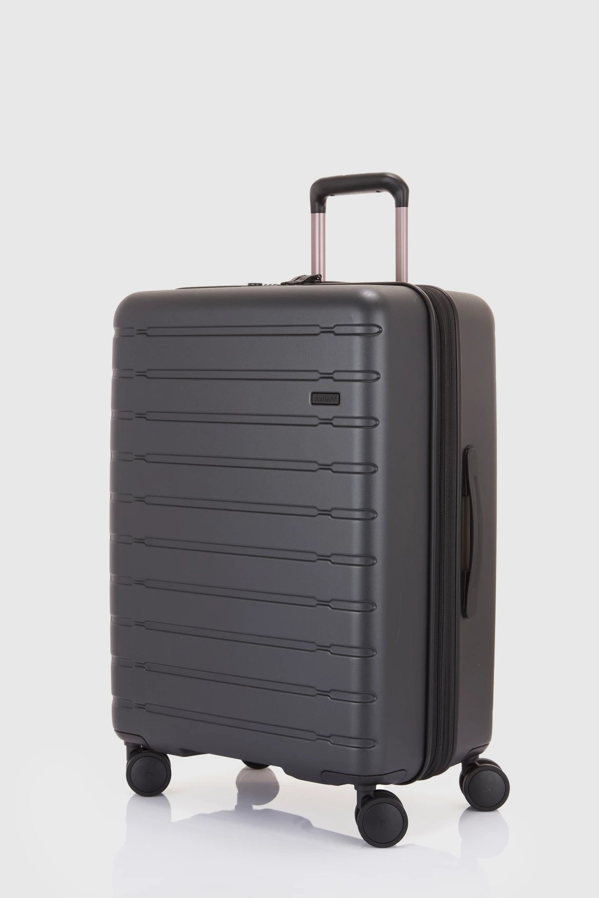 Antler Stamford 67cm Suitcase 1 Antler Stamford 67cm Suitcase