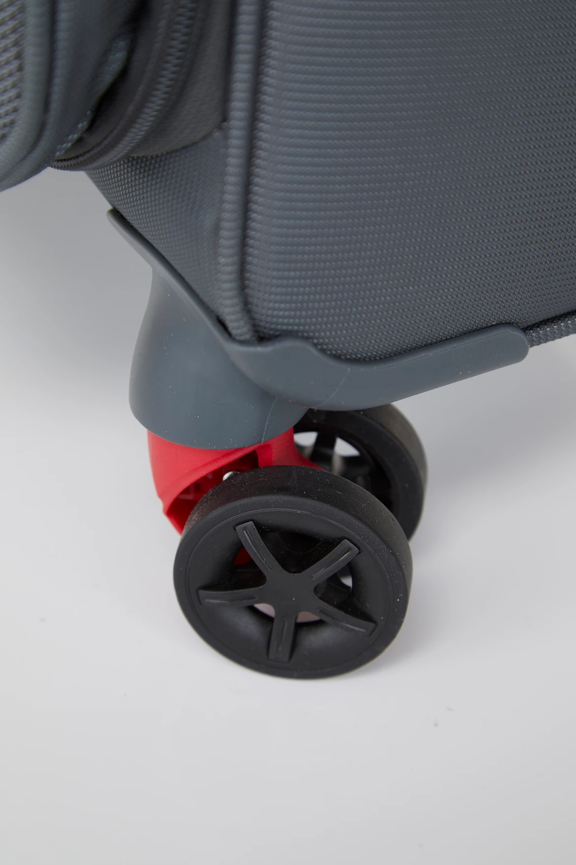 American Tourister Applite 4 Eco 82cm 6 American Tourister Applite 4 Eco 82cm - Image 6