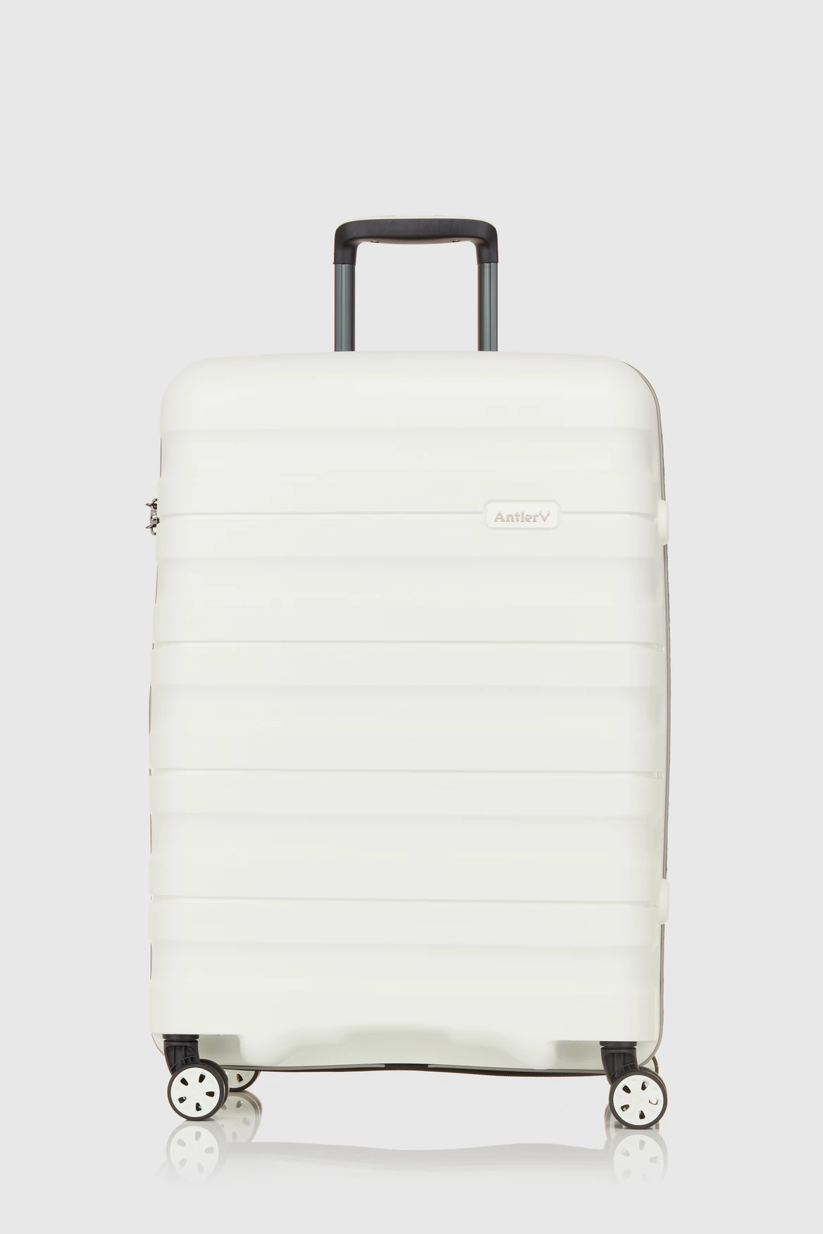 Antler Lincoln 68cm Suitcase 4 Antler Lincoln 68cm Suitcase - Image 4