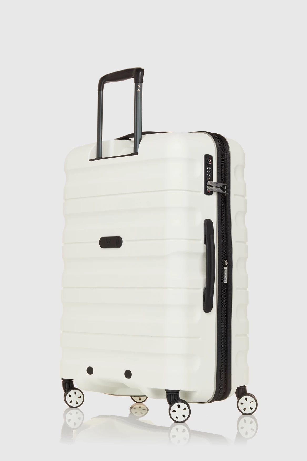 Antler Lincoln 68cm Suitcase 5 Antler Lincoln 68cm Suitcase - Image 5
