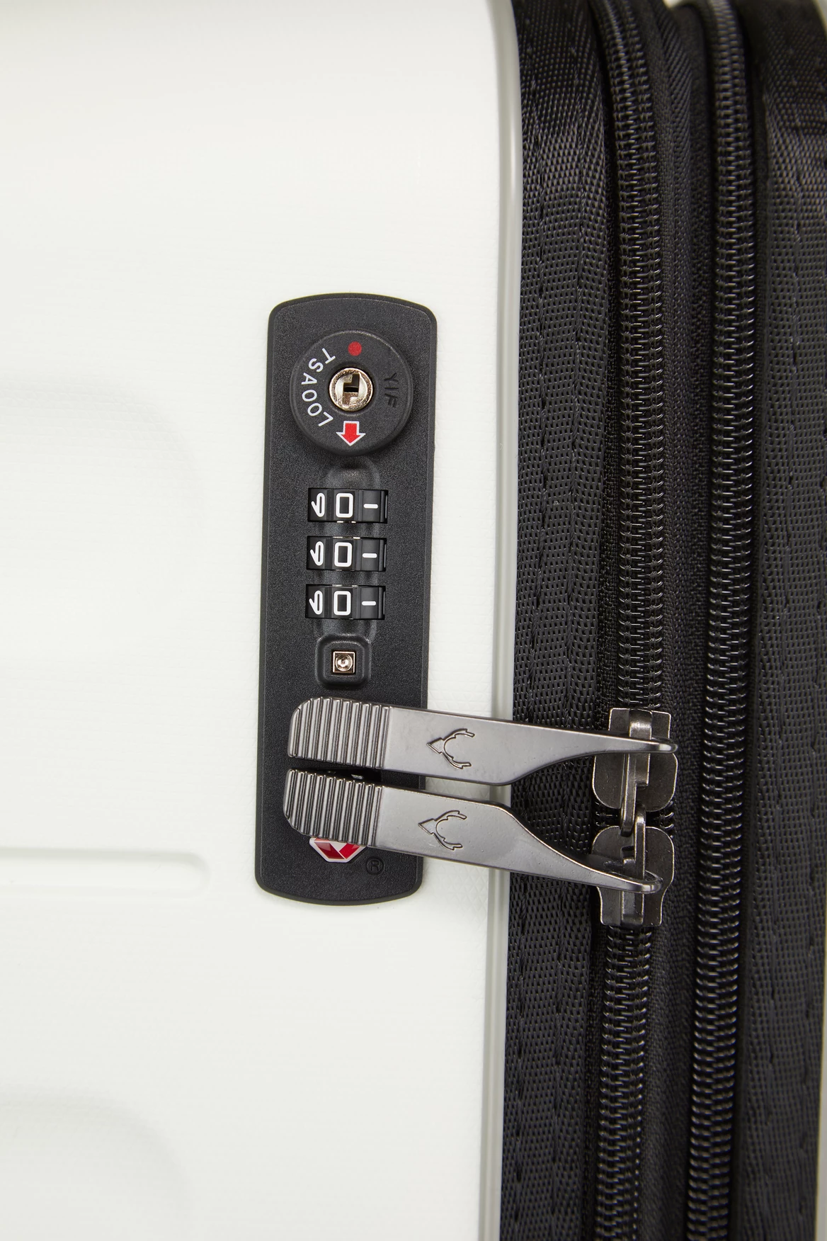 Antler Lincoln 68cm Suitcase 7 Antler Lincoln 68cm Suitcase - Image 7