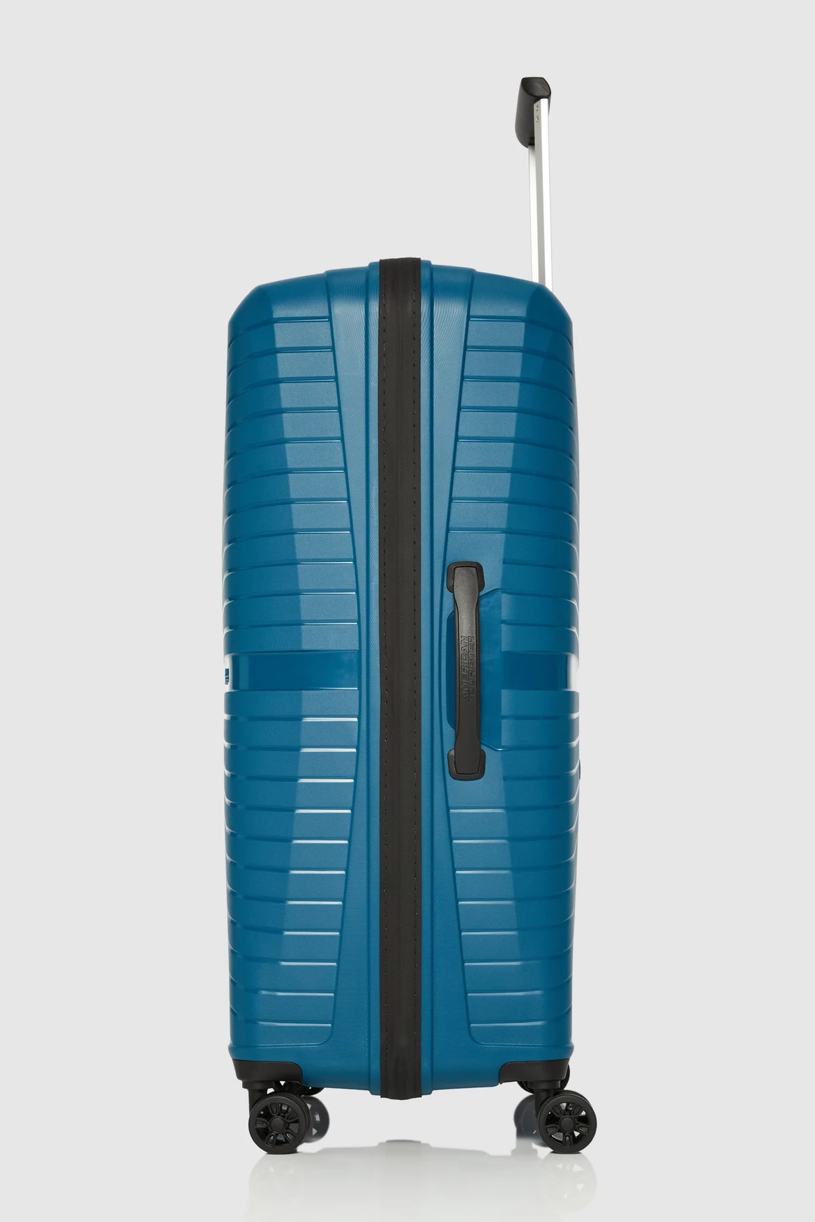 American Tourister Airconic 77cm Case 2 American Tourister Airconic 77cm Case - Image 2