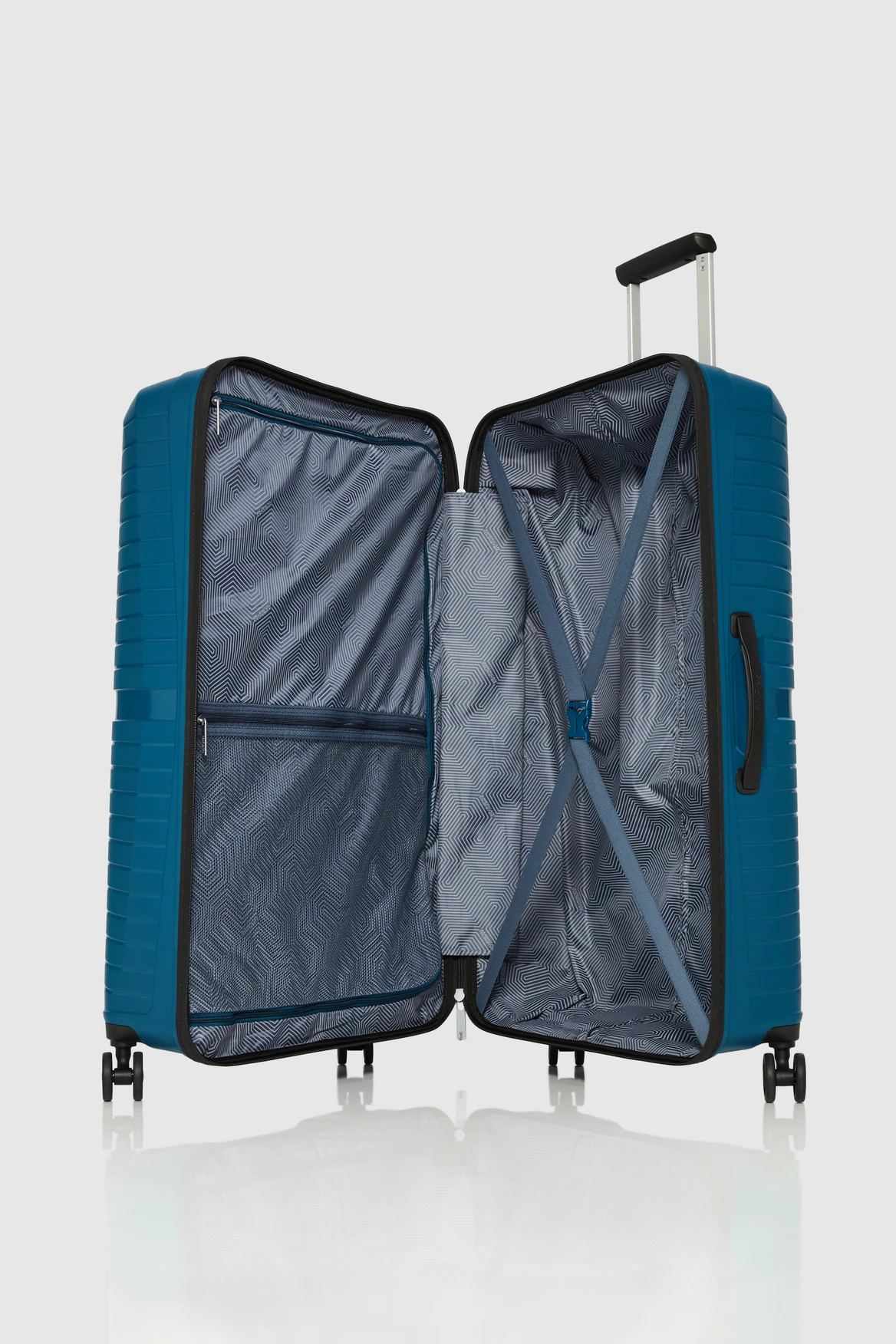 American Tourister Airconic 77cm Case 3 American Tourister Airconic 77cm Case - Image 3