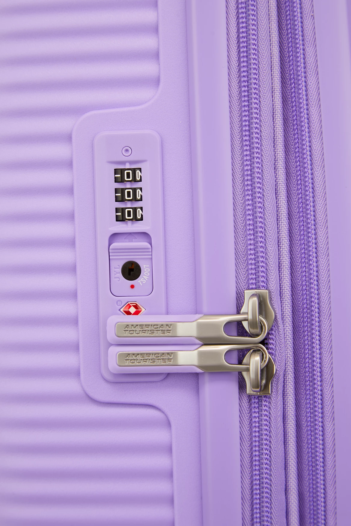 American Tourister Curio 2 69cm Suitcase 7 American Tourister Curio 2 69cm Suitcase - Image 7