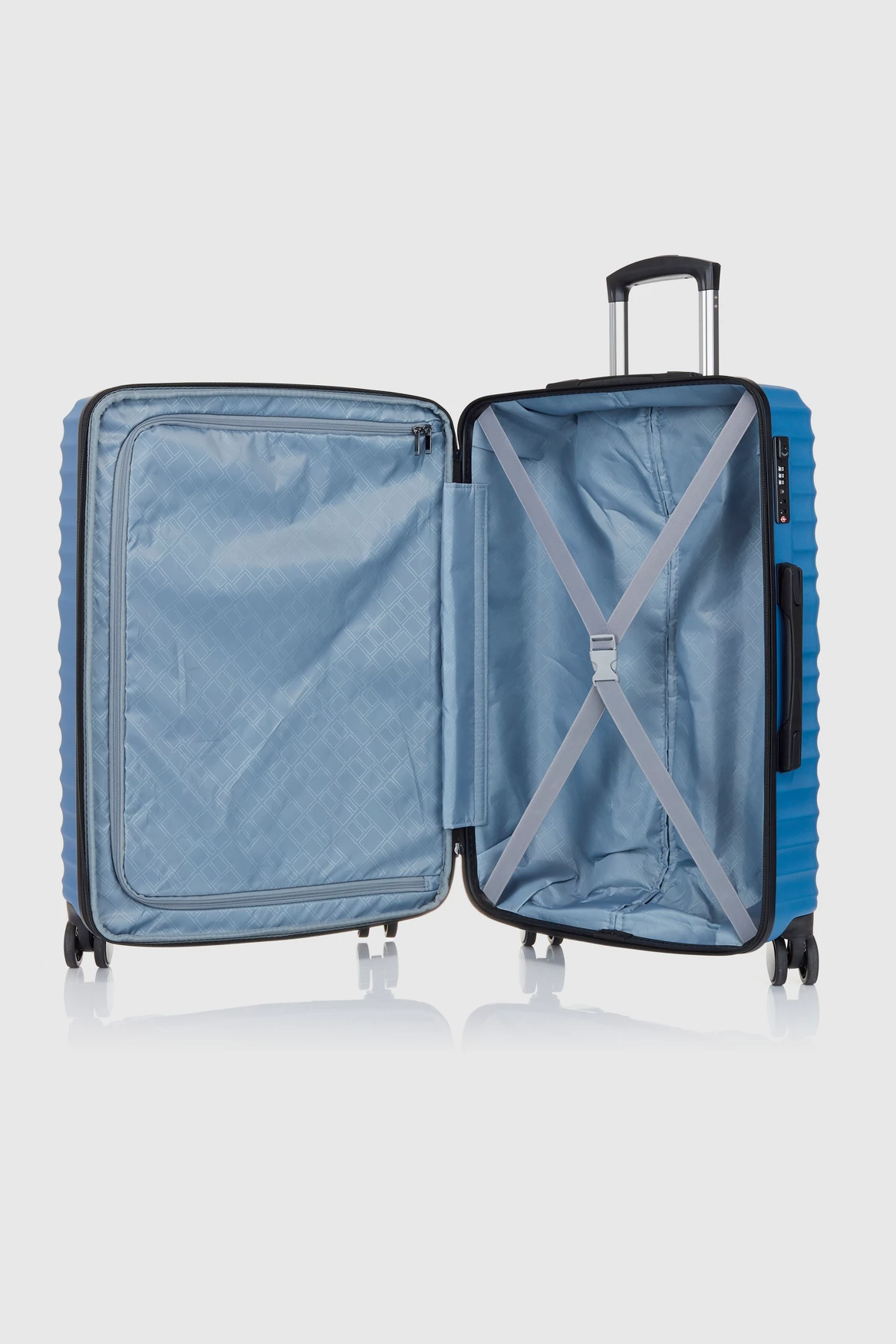 Berlin 78cm Suitcase 3 Berlin 78cm Suitcase - Image 3