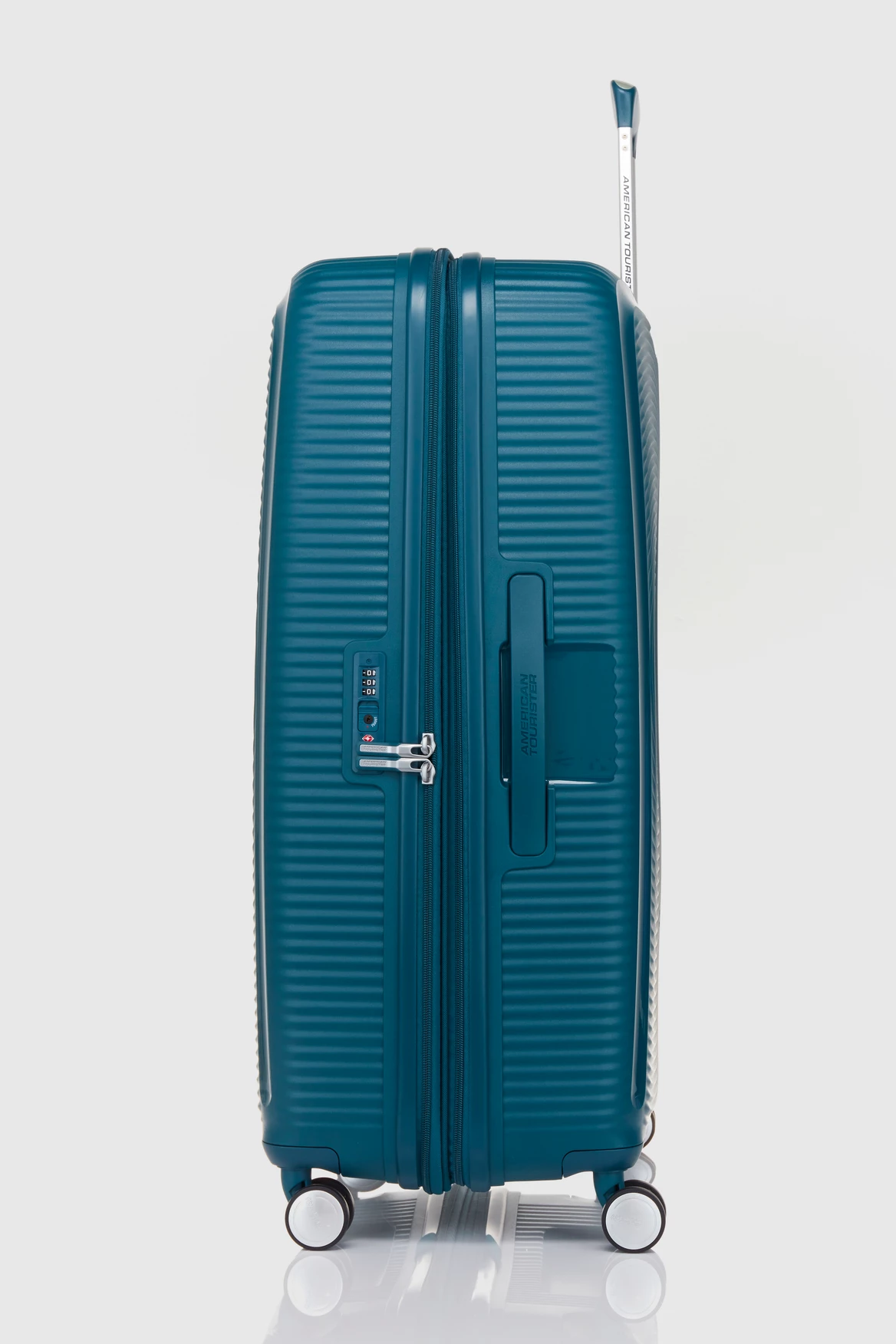 American Tourister Curio 2 80cm Suitcase 2 American Tourister Curio 2 80cm Suitcase - Image 2