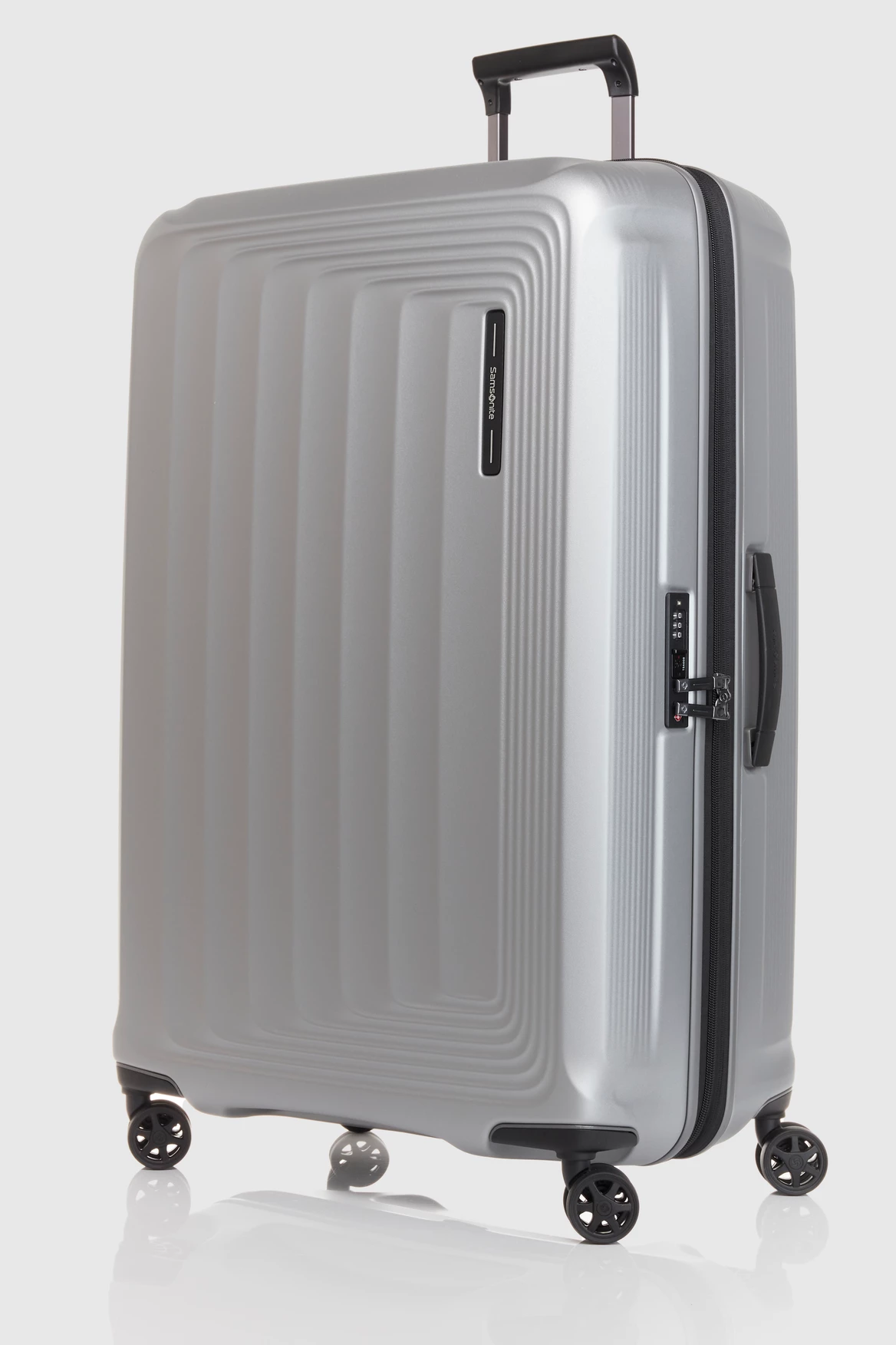 Samsonite Nuon 81cm Suitcase 1 Samsonite Nuon 81cm Suitcase