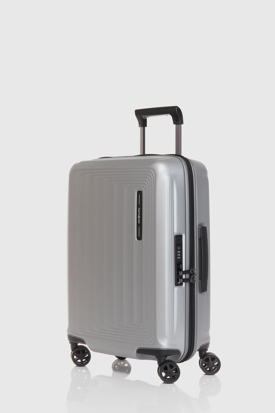 Samsonite Nuon 55cm Suitcase 1 Samsonite Nuon 55cm Suitcase