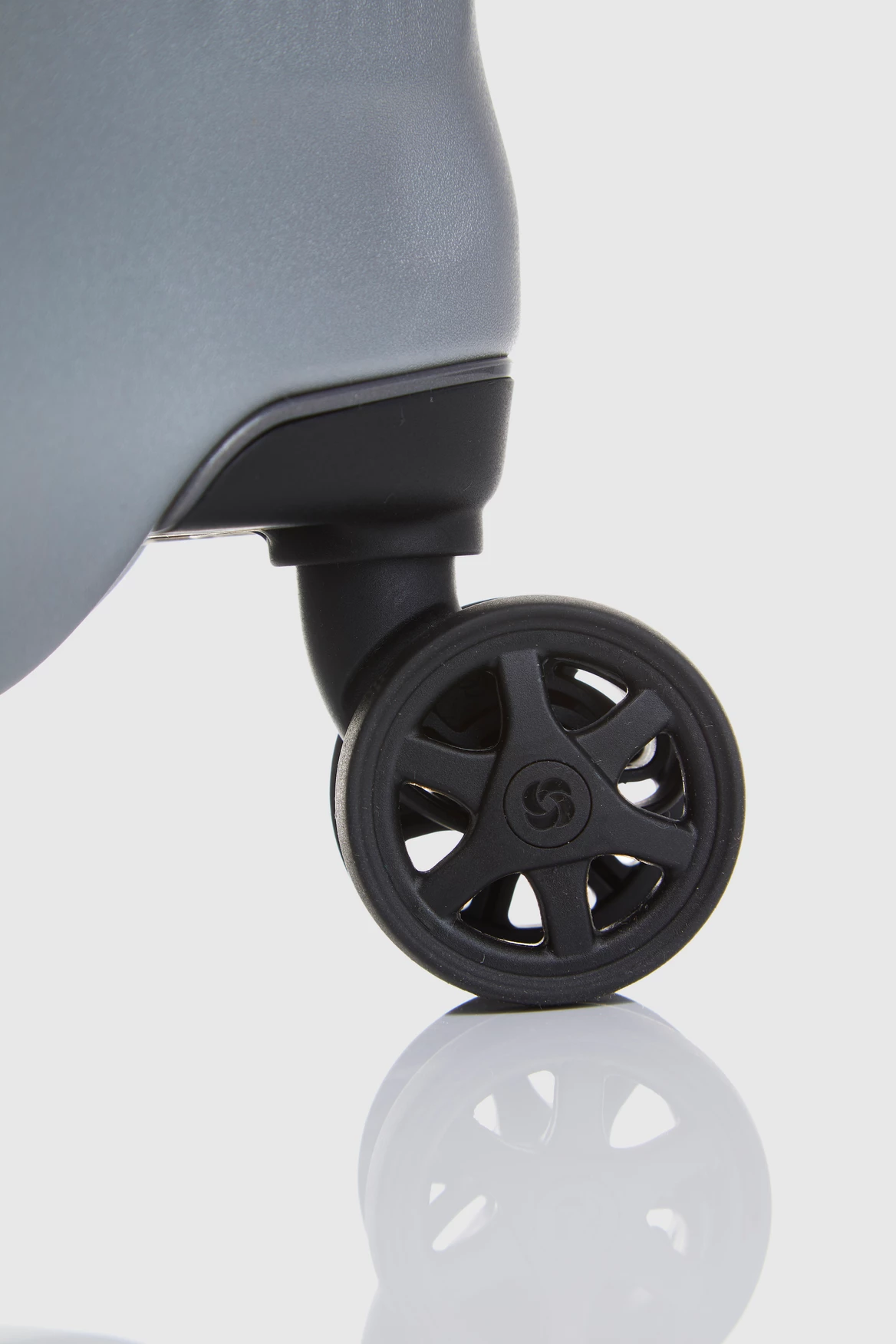 Samsonite Nuon 55cm Suitcase 6 Samsonite Nuon 55cm Suitcase - Image 6