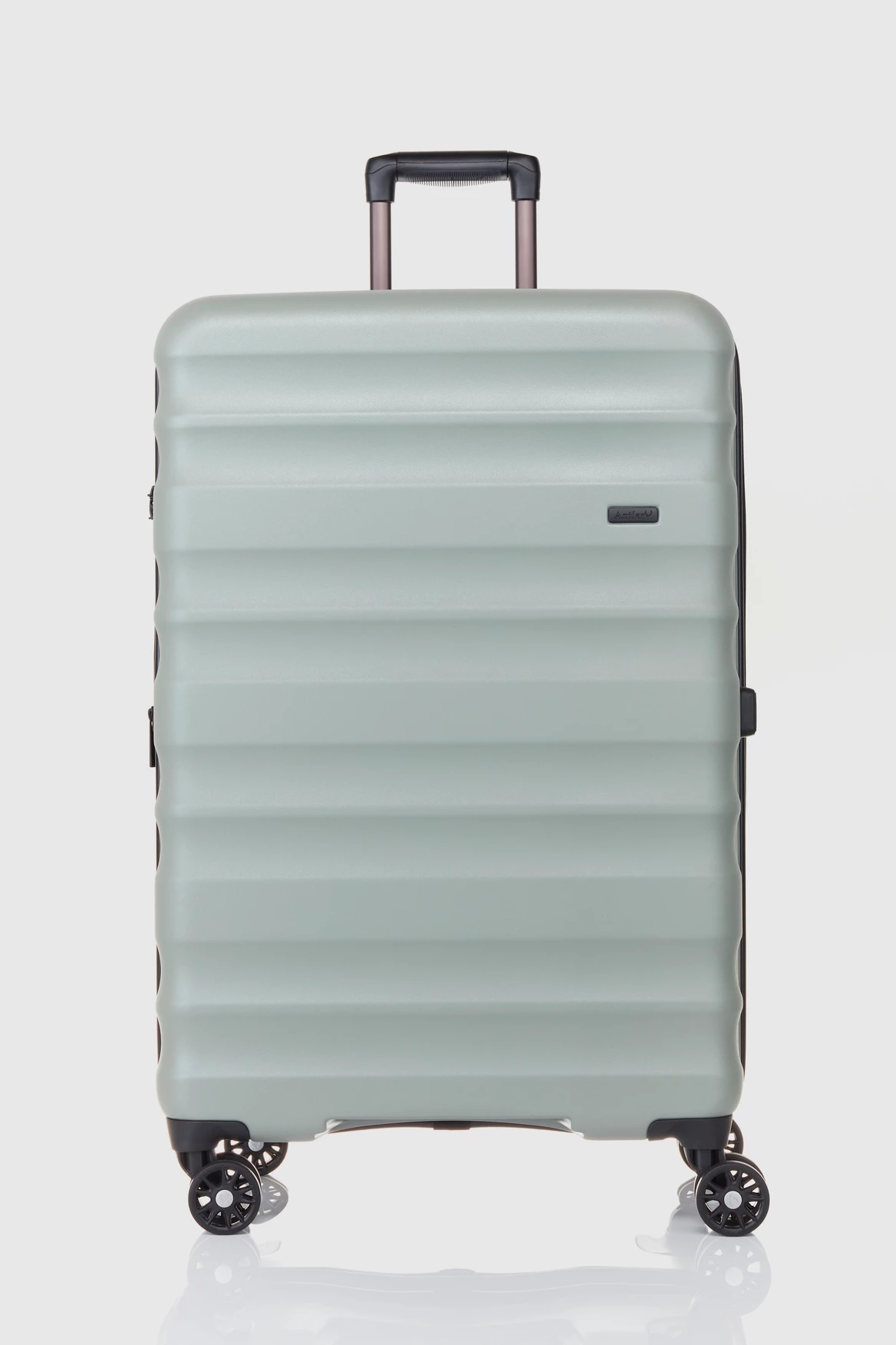 Antler Clifton 80cm Suitcase 4 Antler Clifton 80cm Suitcase - Image 4