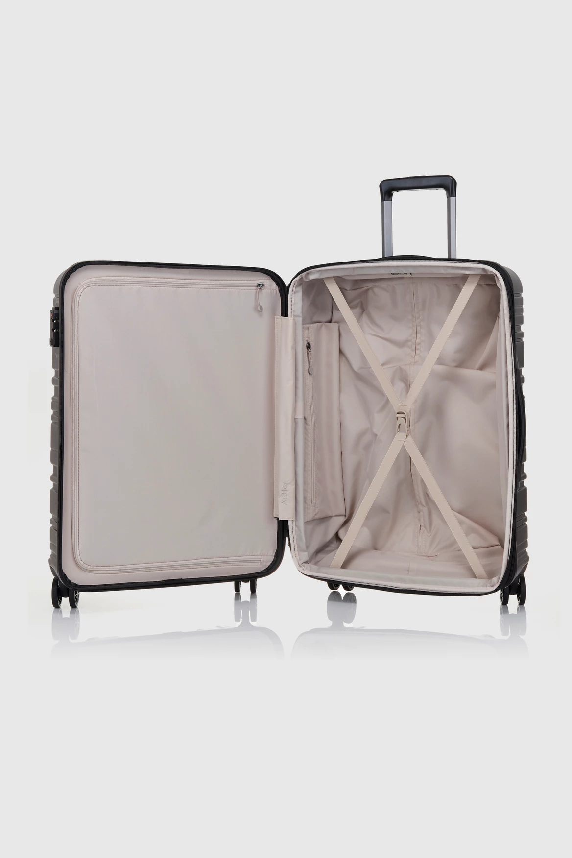 Antler Holcombe 81cm Suitcase 3 Antler Holcombe 81cm Suitcase - Image 3